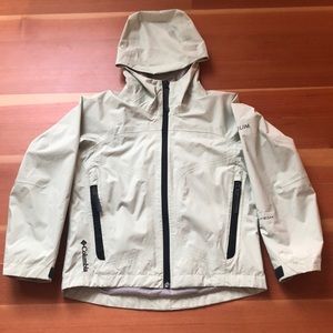 Columbia Titanium youth 7/8 rain jacket. Mint green color.